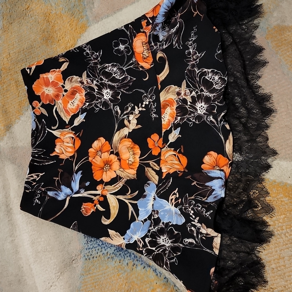 Who What Wear Floral & Lace Skirt
